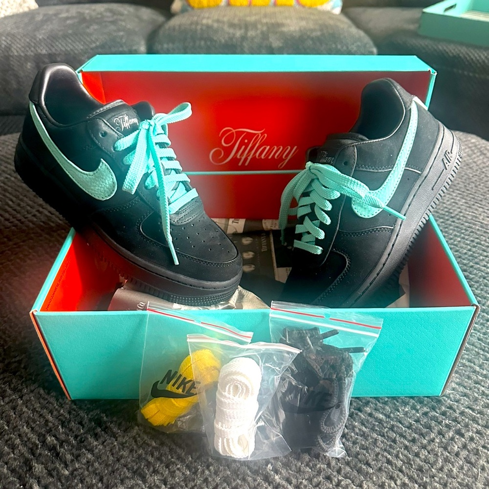 Nike Air Force 1 Low x Tiffany & Co. 1837